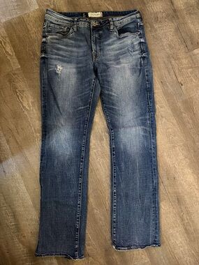 Men's Distressed Straight-Leg Jeans in Medium Blue